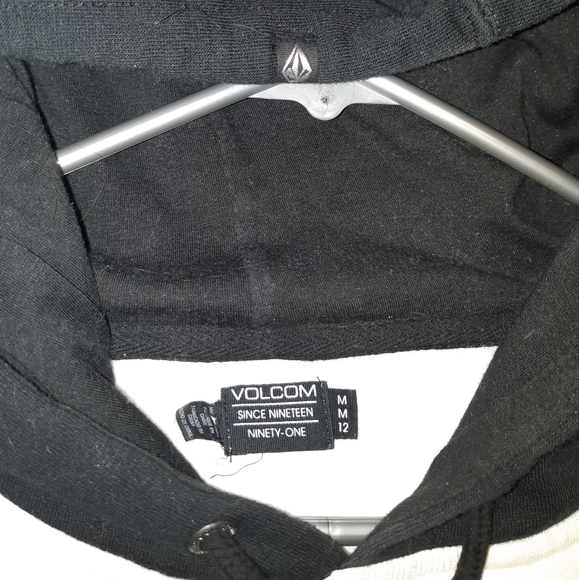 Volcom sweater - Picture 3 of 3